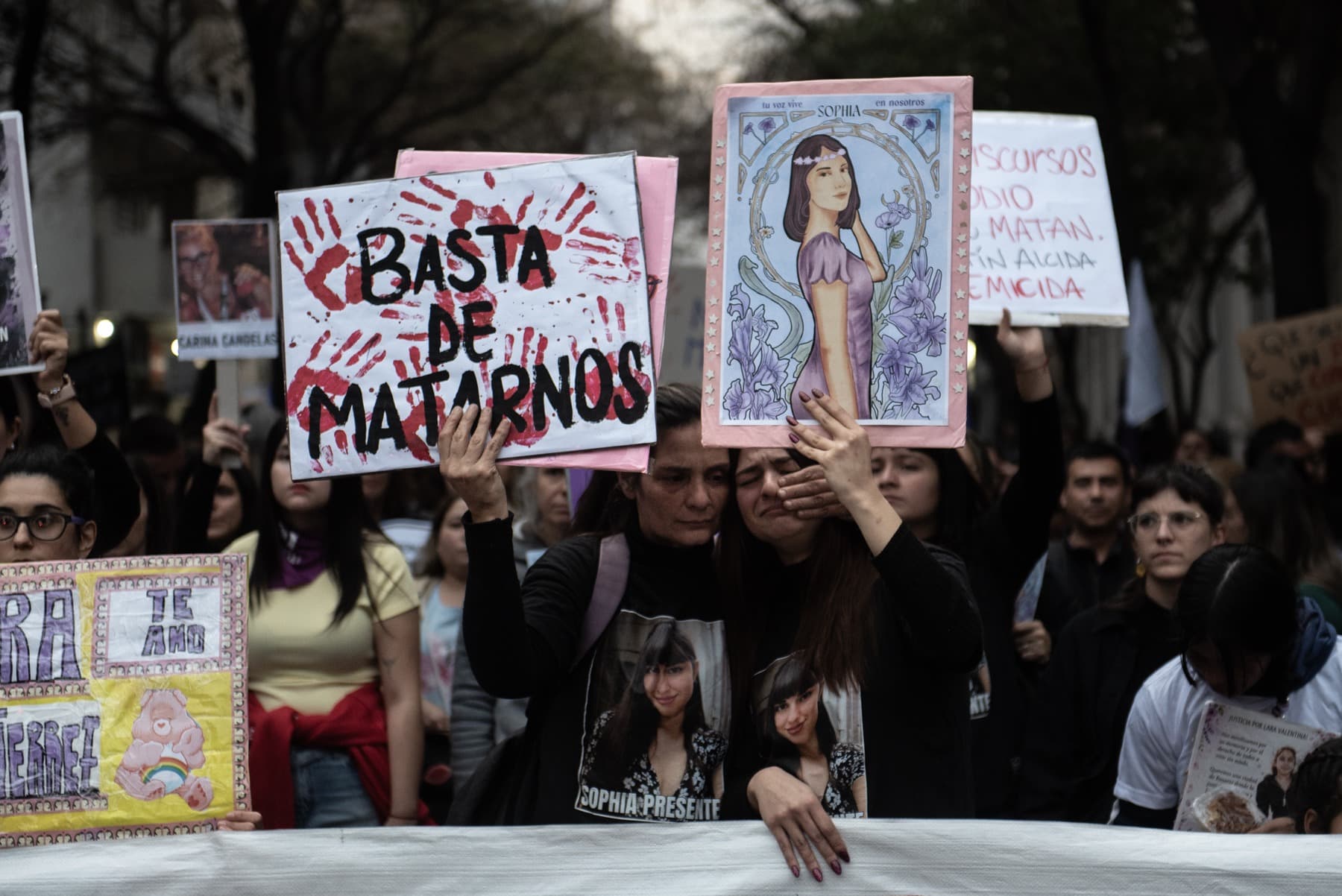 “Paren de matarnos”: Rosario marchó contra los femicidios - imagen de origen