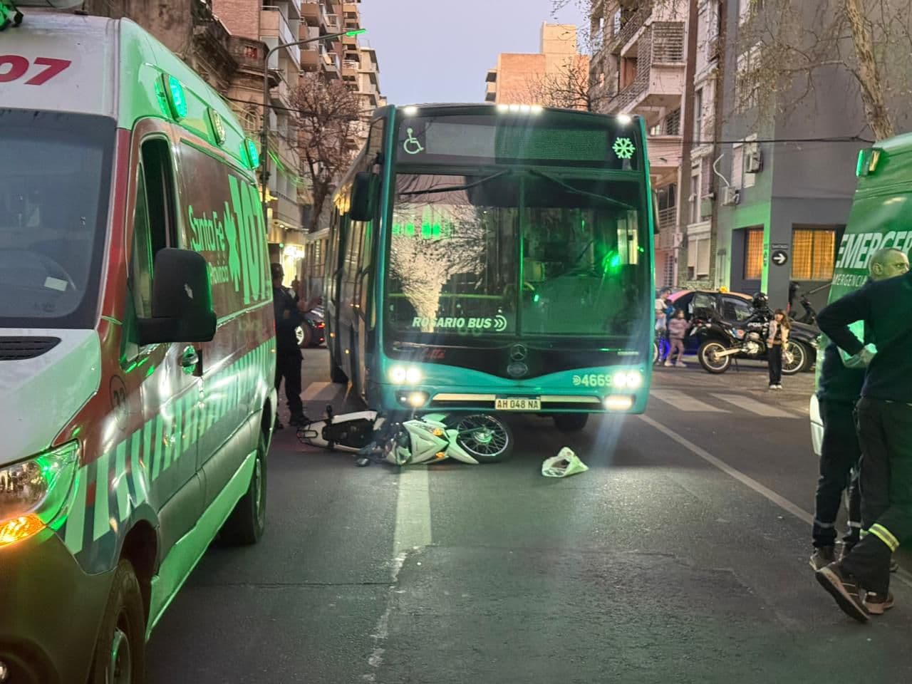 Un 107 chocó con una moto que había sido robada unas horas antes - imagen de origen