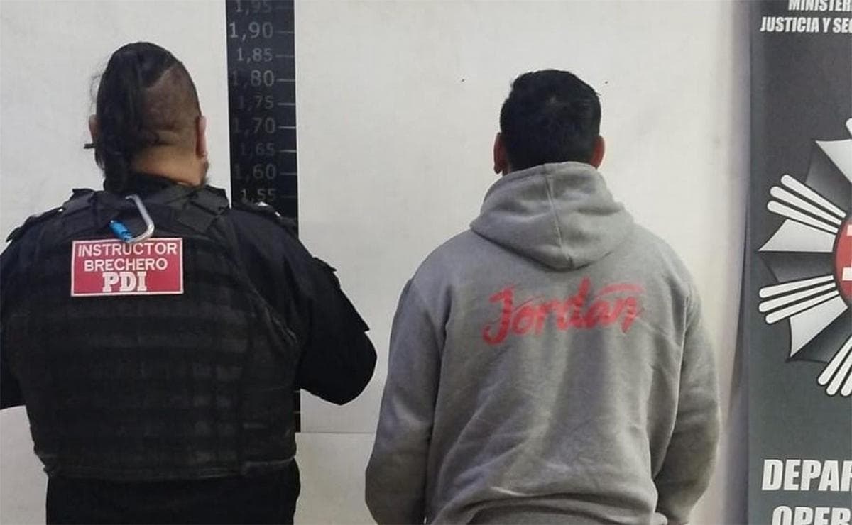 Robo de camisetas: se entregó uno de los buscados por asaltar al vendedor en el clásico - imagen de origen