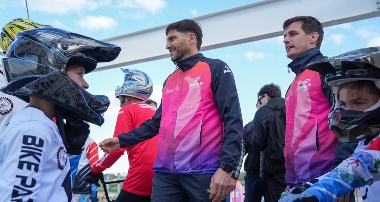 Pullaro inauguró en Rafaela dos nuevos escenarios que cambian el mapa deportivo de la ciudad y la región - imagen de origen