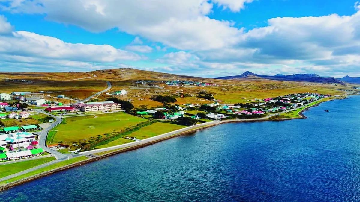 La Asamblea Legislativa de Malvinas se expidió tras el cruce entre Milei y el gobierno británico - imagen de origen
