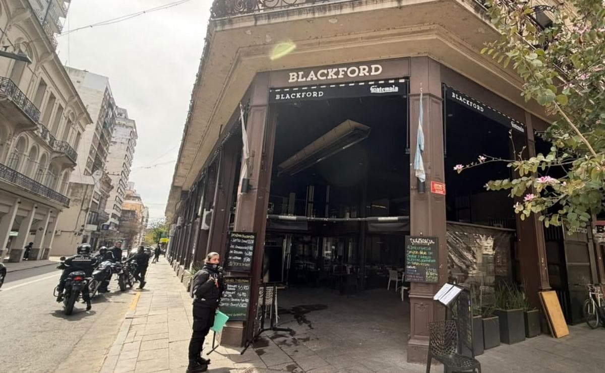 Principio de incendio en un bar del centro de Rosario: evacuaron a clientes y trabajadores - imagen de origen