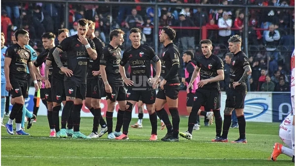 Colón quedó en jaque: perdió terreno y ahora deberá acelerar para llegar fuerte al Reducido - imagen de origen